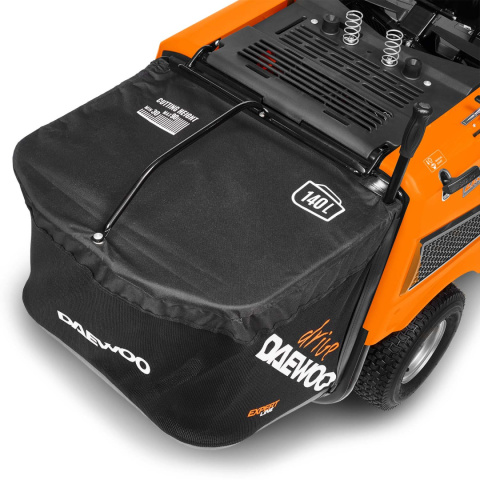 Traktor ogrodowy kosiarka DAEWOO DWR 620 Traktor ogrodowy kosiarka DAEWOO DWR 620