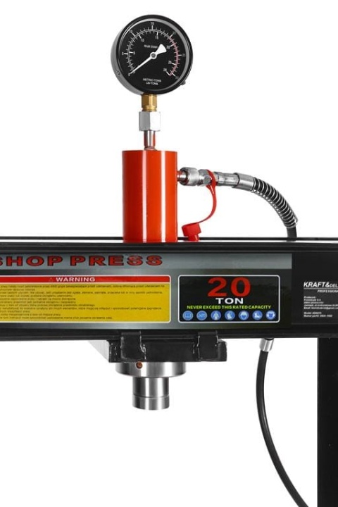 Prasa hydrauliczno - pneumatyczna 20T